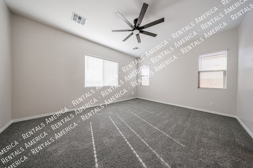 Building Photo - 4815 W Capistrano Ave