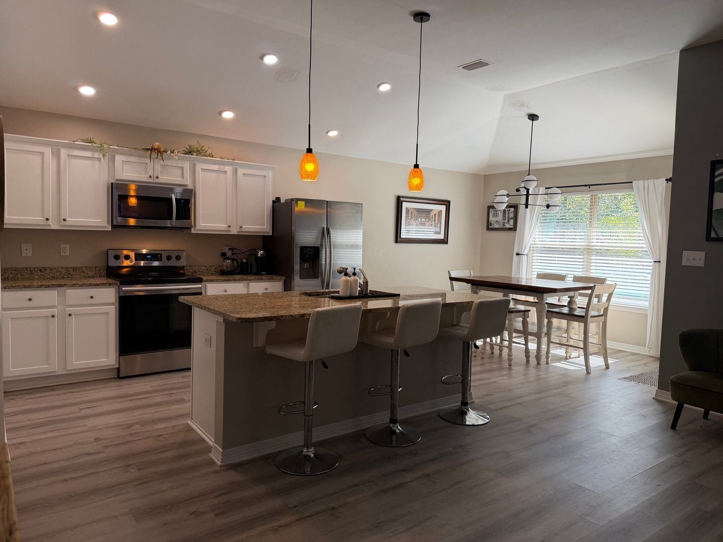 Building Photo - 1208 -C Whispering Pines Rd