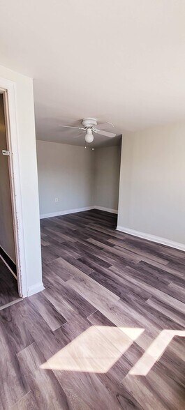 Building Photo - 3834 Manayunk Ave