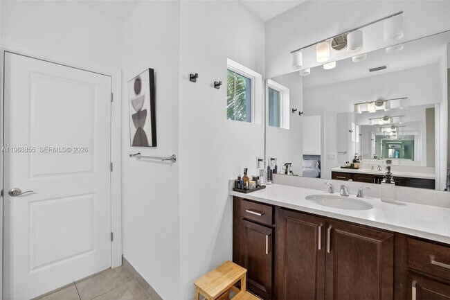 Building Photo - 543 Parsons Wy