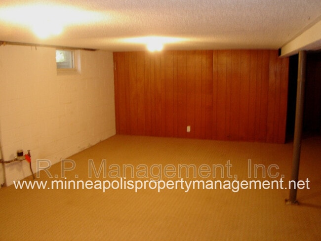 Building Photo - 990 Transit Ave