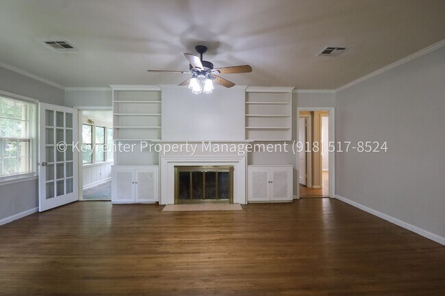 Building Photo - 3322 E 23rd St