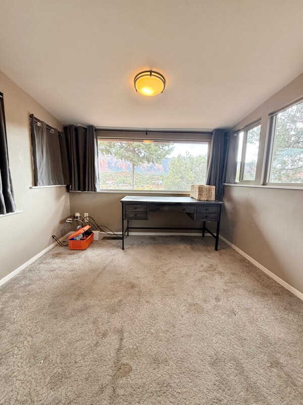 Building Photo - 130 Sugar Loaf Dr