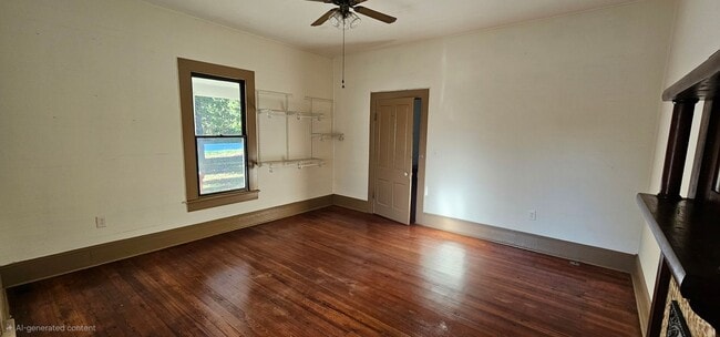 Building Photo - Enjoy a piece of history in this Vintage F...