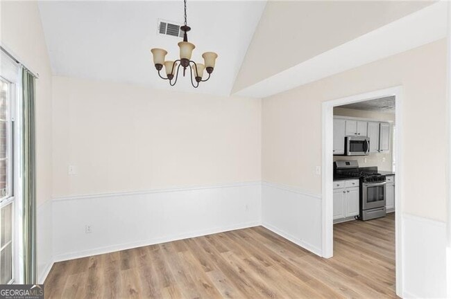 Building Photo - 1090 Norwalk Trce