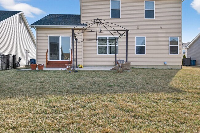 Building Photo - 3501 Charlestowne Crossing Dr