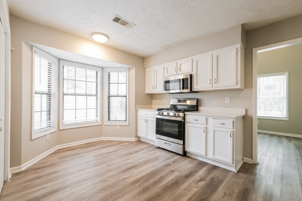 Building Photo - 8983 Habersham Dr