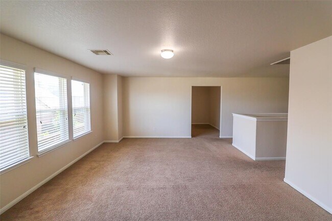 Building Photo - 10638 Dawn Pine Forest Trail