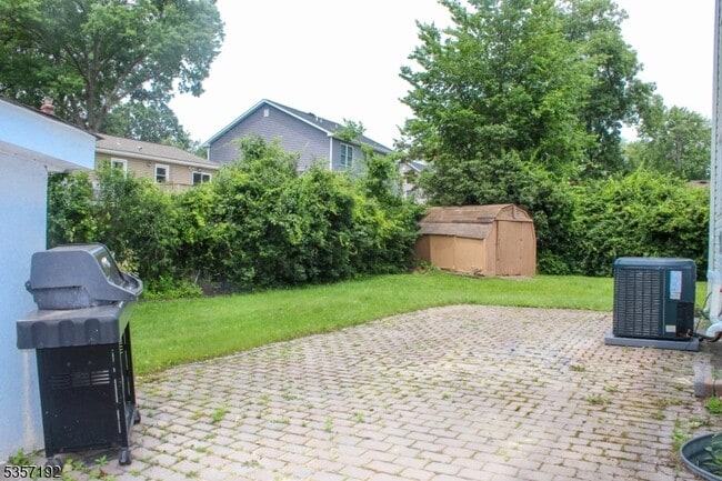 Building Photo - 137 Centerton Dr