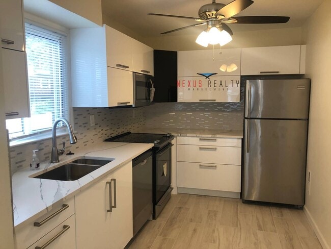 Building Photo - 225-01 59th Ave