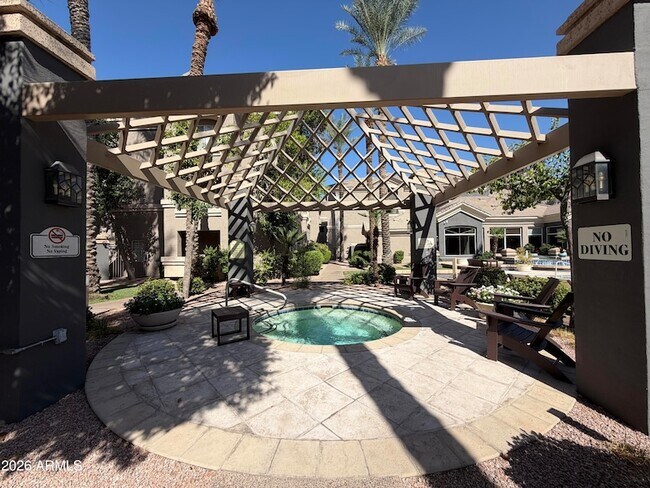 Building Photo - 4465 E Paradise Vlg Pkwy S