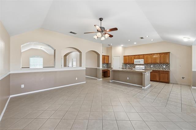 Building Photo - 421 Kingfisher Ln