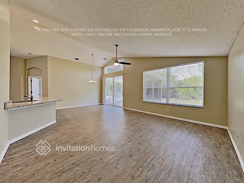Building Photo - 1060 Rock Springs Dr