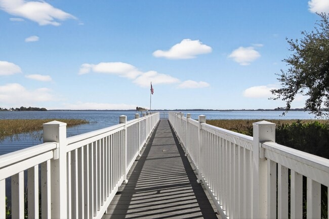 Building Photo - 1208 Lee St