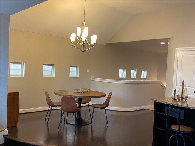 Building Photo - 5159 Oasis Park Ln