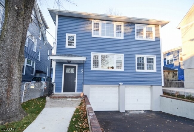 Building Photo - 9 Westervelt Pl