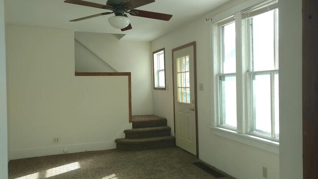 Front Entery - 314 E Hickory St