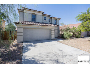 Building Photo - Sophistication and Comfort come Together i...