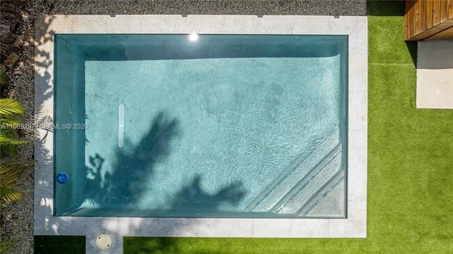 Building Photo - 3047 Elizabeth St