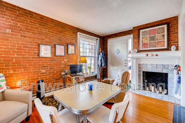 Primary Photo - 1035 N Marion St