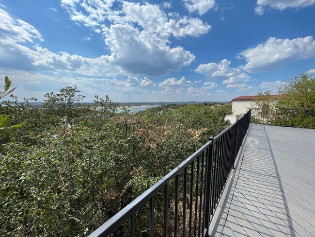 Building Photo - GORGEOUS VIEWS OF LAKE TRAVIS AT HUDSON BEND