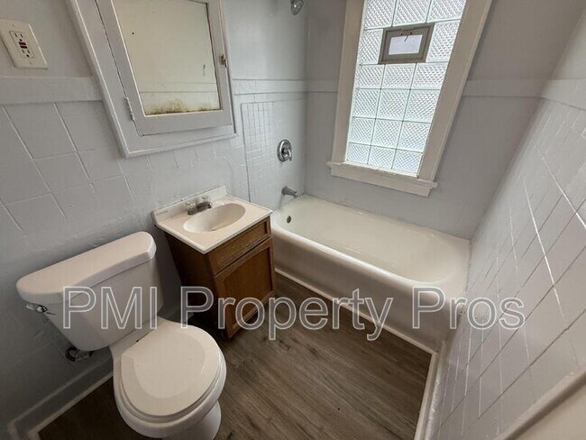 Building Photo - 2836 N 16th St