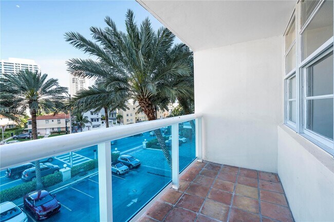 Building Photo - 6770 Indian Creek Dr