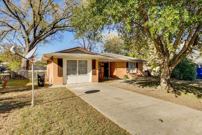 Building Photo - No Application Fees*