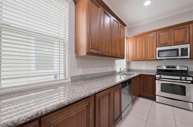 Building Photo - 15210 Addicks Stone Dr