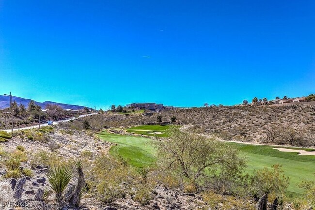 Building Photo - 2219 Bannerwood St