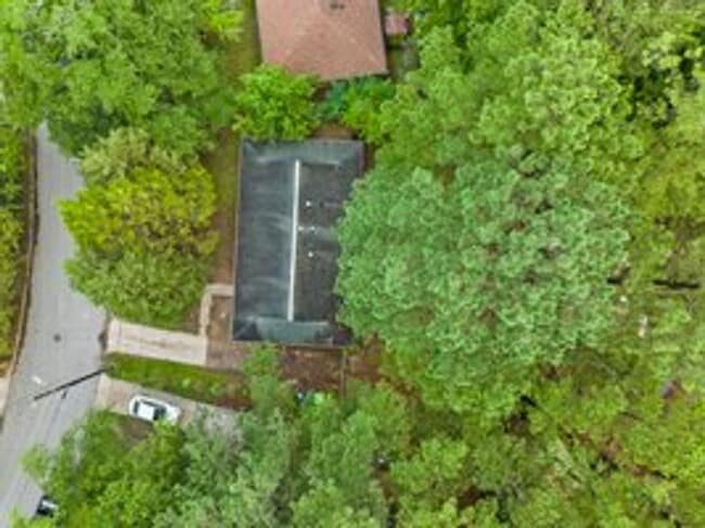 Building Photo - 3 Bedroom 1.5 Bath Single Family Home
