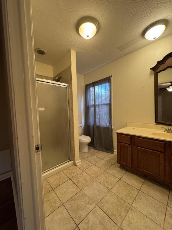 Building Photo - 2328 E Manchester St