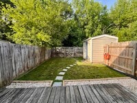 Building Photo - 9470 Tracey Lynne Cir