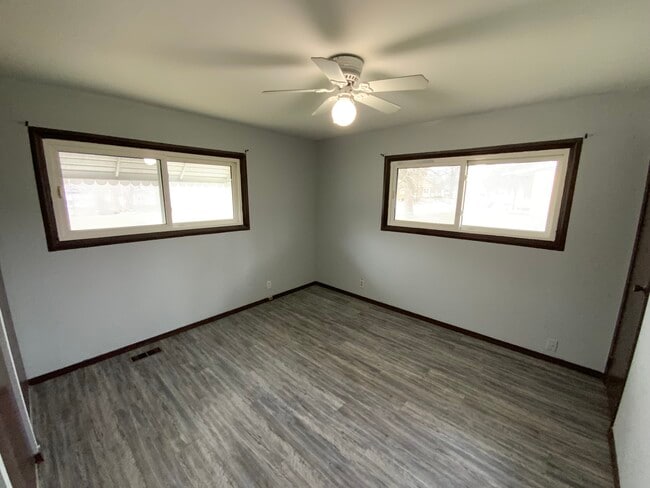 Building Photo - 1001 E Seminary St