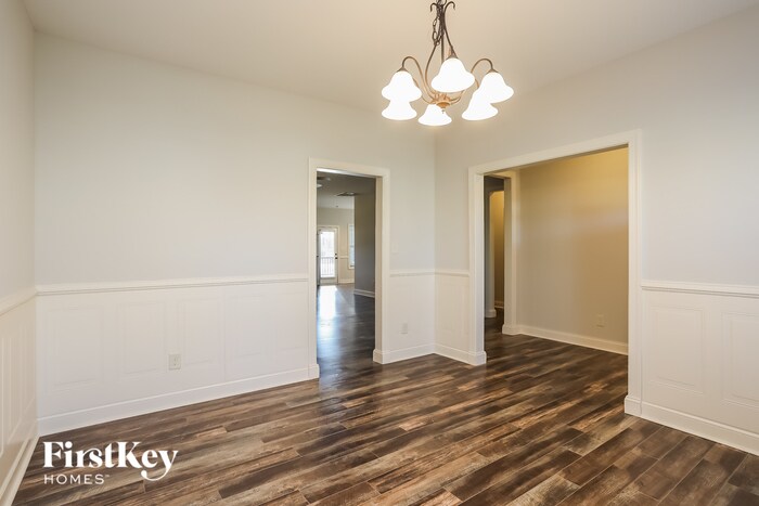 Building Photo - 519 Airedale Trail