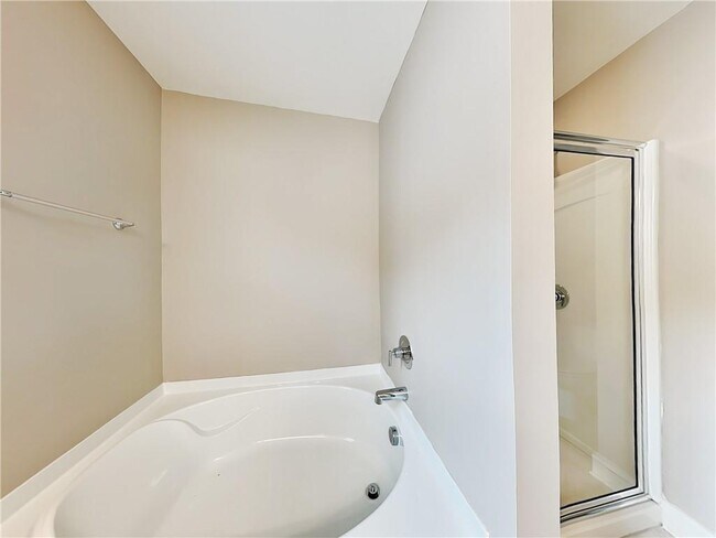 Building Photo - 6423 Shalks Xing Dr