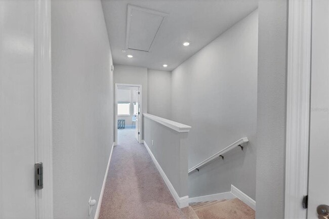 Building Photo - 2329 Lindstrom St