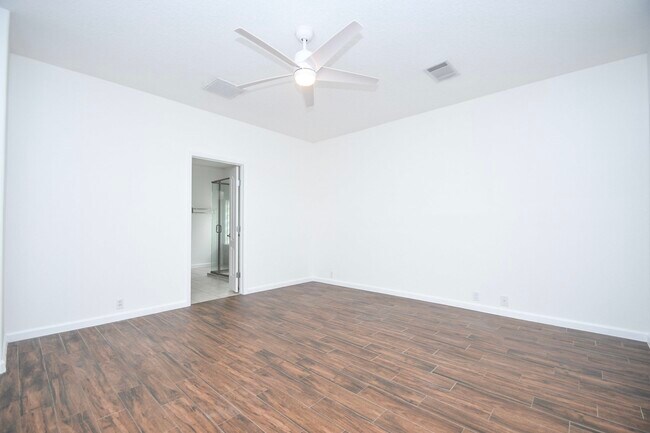 Building Photo - 6223 Presidio Canyon Dr