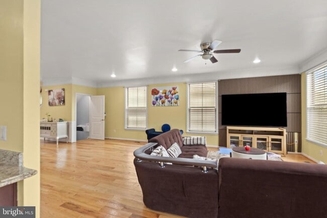 Building Photo - 24839 Somerby Dr