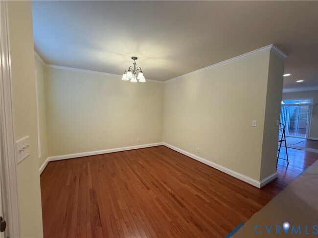 Building Photo - 512 Paddle Creek Dr