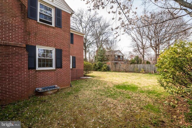 Building Photo - 5601 Beam Ct