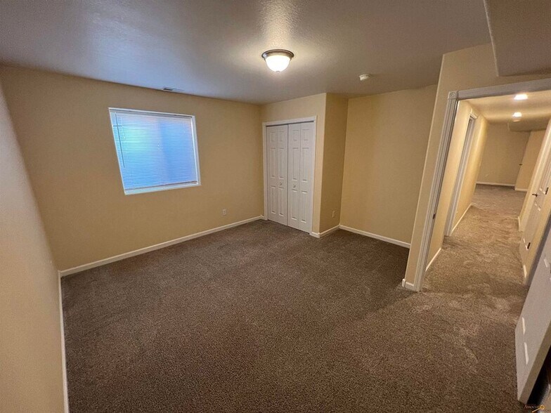 Building Photo - 6905 Mulberry Dr