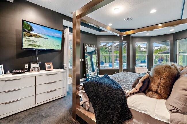 Building Photo - 279 Carina Dr