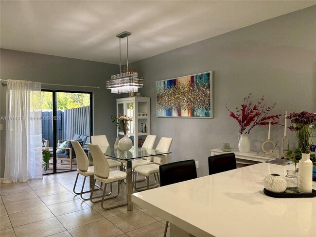 Building Photo - 10233 NW 89th Terrace