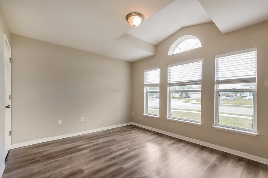 Building Photo - 189 Cedar Ridge Ln