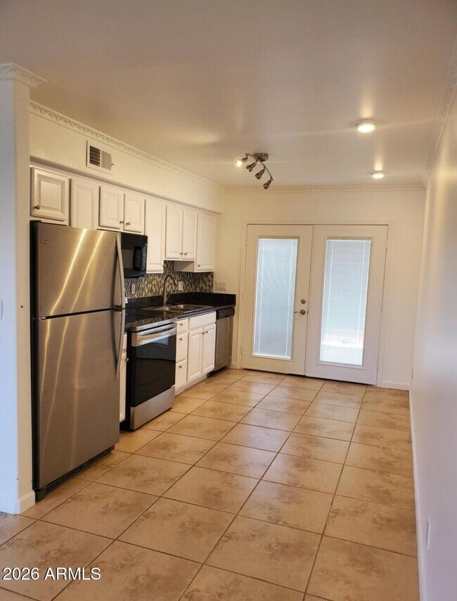 Building Photo - 3445 N 36th St