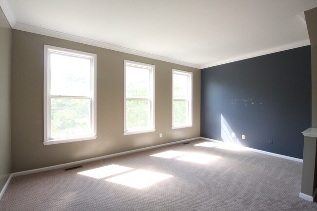2nd floor Living room - 21504 Welby Terrace