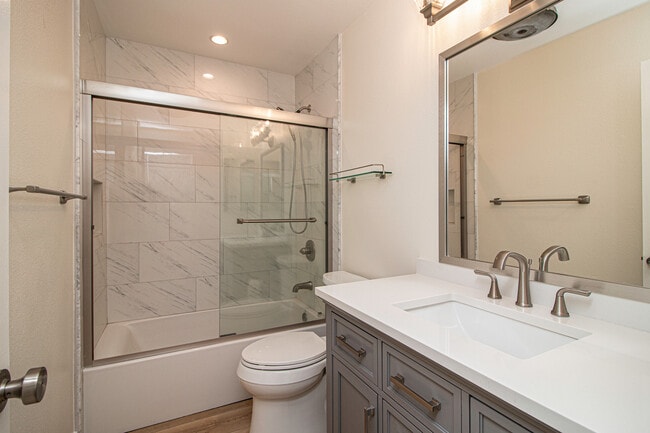 Building Photo - 3637 Glendon Ave