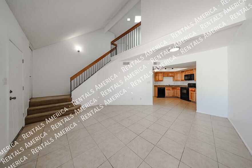 Building Photo - 4120 W Calavar Rd