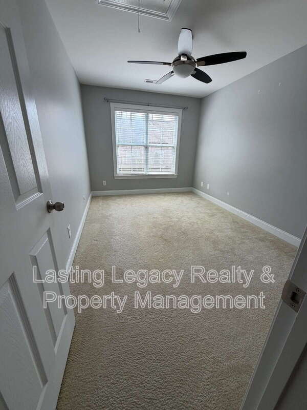 Building Photo - 959 Silver Leaf Dr